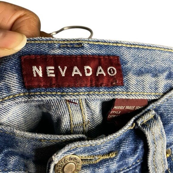 Nevada Men's Classic Medium Indigo Distressed Straight Leg Denim Jeans - Picture 4 of 8